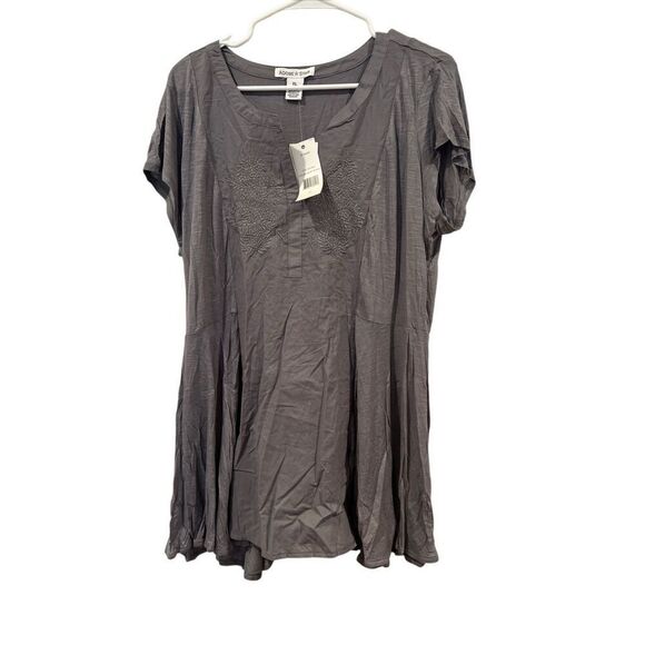 Lot of 2 Adobe Star Women’s Tops NWT Sz.XL - Picture 1 of 6
